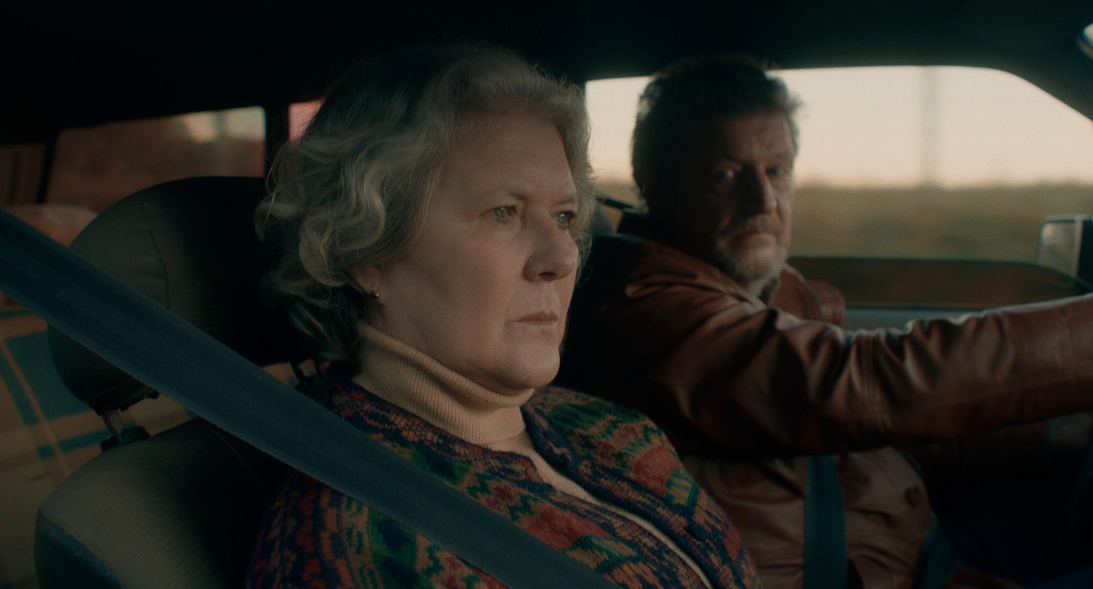 CRÍTICA: ATÉ QUE A MÚSICA PARE