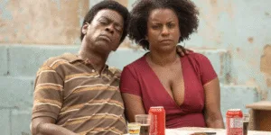 CRÍTICA: A MELHOR MÃE DO MUNDO